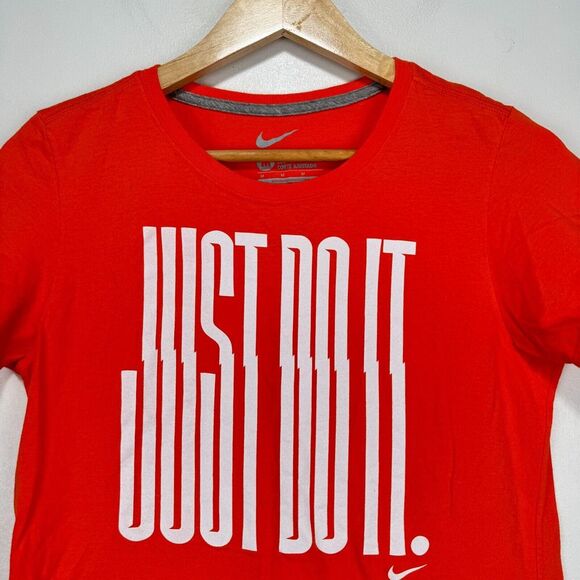 Nike T Shirt Women Medium Slim Fit Cotton Red‎ White Just Do It Graphic Print - Picture 2 of 7